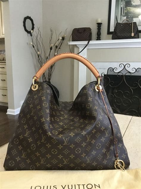 louis vuitton discontinued list|Louis Vuitton discontinued shoulder bag.